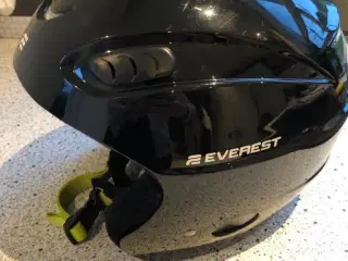 Everest hjelm