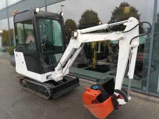 Bobcat 320