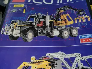 2 kasse bla lego 550kr