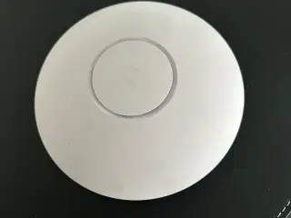 UniFi UAP-AC-LR