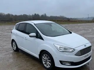 Ford c-max 2017 yderst velholdt 