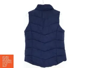 Varm vest med lynlås fra H&M (str. 134)