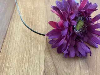 Flot lilla hårbøjle