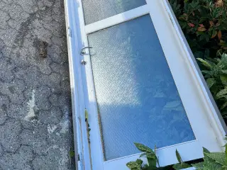 Hoveddør i træ 