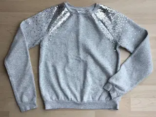 Fin pige sweater fra H&M str. 158/164