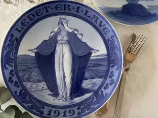 Porcelæn, Royal Copenhagen Mindeplatte fra 1919