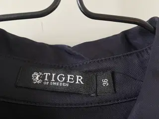 Tiger of Sweden kjole