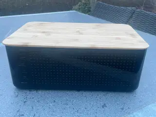 Bodum brødkasse. 95 kr. 