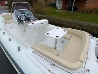 Grand G650 med 200 HK Yamaha NY PRIS!