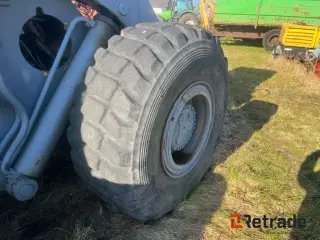 - - - Hjul/dæk til Wheel Loader