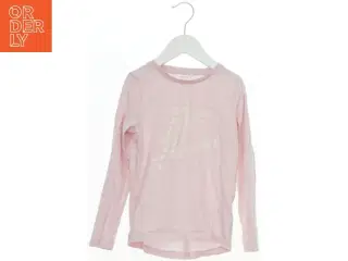 Langærmet lyserød bluse fra Name It (str. 122)