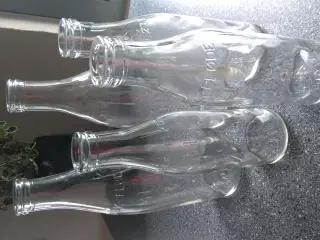 gamle mælkeflasker 2 x 1L 3 x 1/2L 