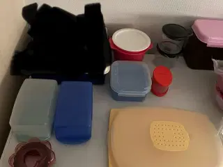 Tupperware blande sælges 