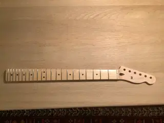 Telecaster hals med 22 bånd og satin nitro finish 