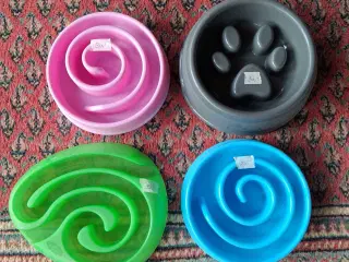 Masser af hunde- og kattelegetøj