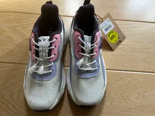 Helt nye sneakers