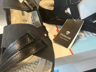 Dr. Klompa sandal (tigerline)