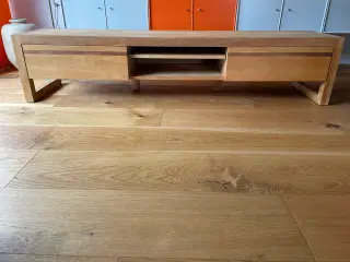 Lav reol/TV bænk
