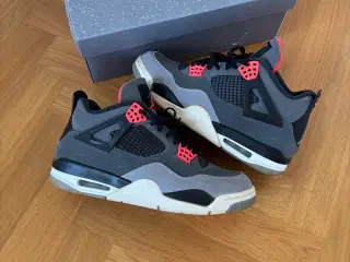 Jordan 4 Infrared