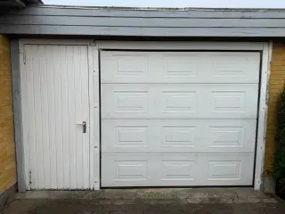 Garageport brede 240 cm højde 206 cm hvid