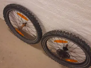MTB hjul-sæt med dæk og slange 20"