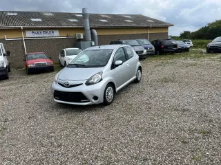 TOYOTA  AYG0  ÅRG 12