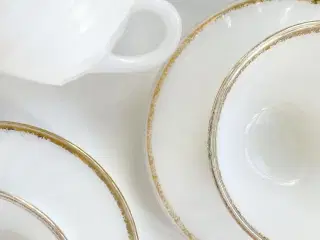 Amerikansk FireKing, swirl m guld, pr. sæt