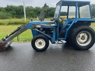 Ford 3600 M/ fuld hydraulisk frontlæsser