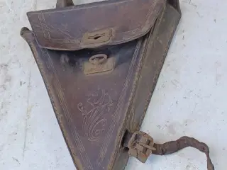 Antik cykelværktøjs"taske"