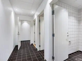 1501-39: Roholmsvej 10S, 1. tv. &#8211; 526 m²