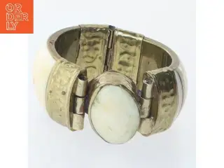 Armbånd i messing og ben (str. Ø. 5,5 cm)