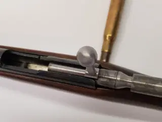 Renoveret .22lr "børne riffel" med Otterup løb.