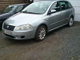 Fiat Croma 2,2 Dynamic St.car