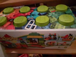 Duplo og lego sælges