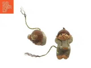 Troldefigurer, to stk. (str. 11 x 6 cm)