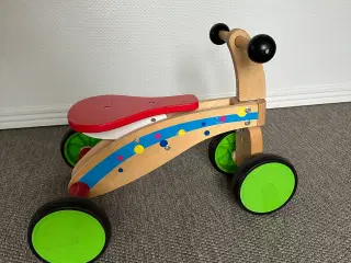 Løbecykel i træ