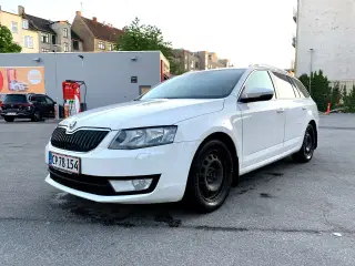 Skoda Octavia 2,0 TDi 150 Ambition Combi DSG