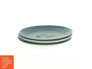 Porcelænstallerkener med blomstermotiv, Blå kornblomst, Demeter fra Bing Og Grøndahl (str. Diameter 15,5 cm)