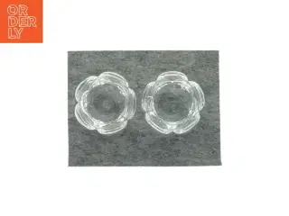 2 fyrfadslysestager (str. 7 CM O 9 CM)