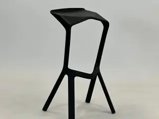 Plank barstol fra Miura