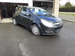 NYSYNET Opel Corsa 1,0 benzin 5 dørs