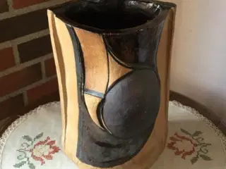 Vase lavet af Karen Boel