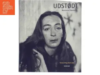 Fotobog &#39;Udstødt&#39; af Marianne Grøndahl fra Gyldendal