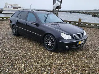 Mercedes c320 3.0 V6 224hk meget levende afgift 