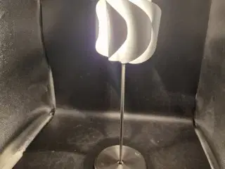 Flot Bordlampe fra Ventura design