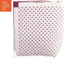 Rosa mønstret tæppe (str. 98x98 cm)