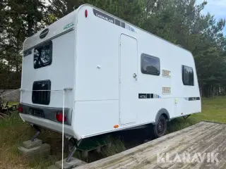 Campingvogn Blue C 476 med Isabella fortelt