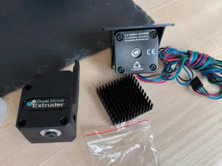 TriangleLab DDB Bowden Extruder (3D print)