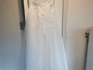 hvid brudekjole 