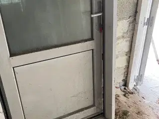 udv dør sælges 